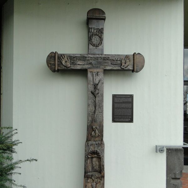 Urheberschaft unbekannt, Holzkreuz (A 2339)