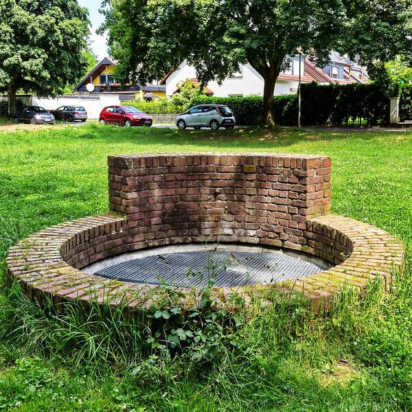 Karl Kessel, Brunnen mit Fisch