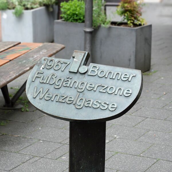 Urheberschaft unbekannt, 1. Bonner Fußgängerzone