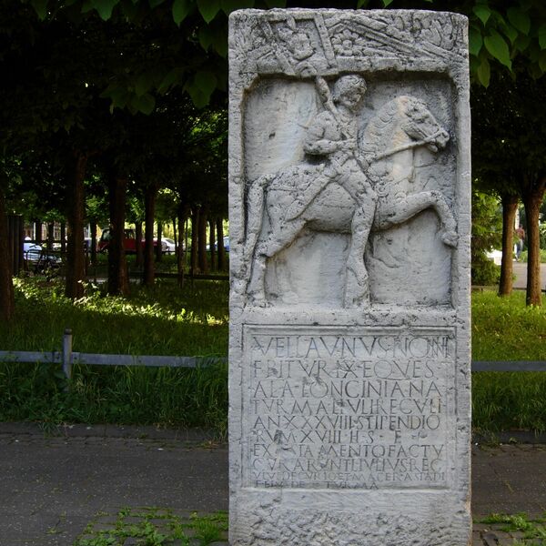 Urheberschaft unbekannt, Grabstele des Vellaunus