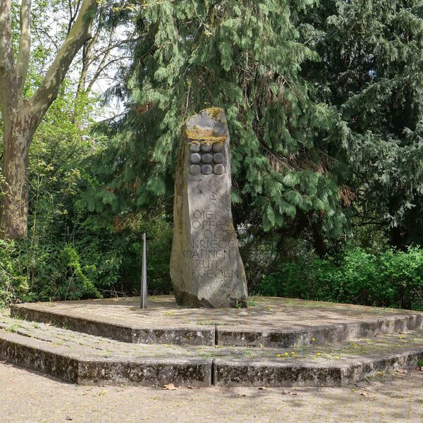 Hermann Büchel, Kriegerdenkmal