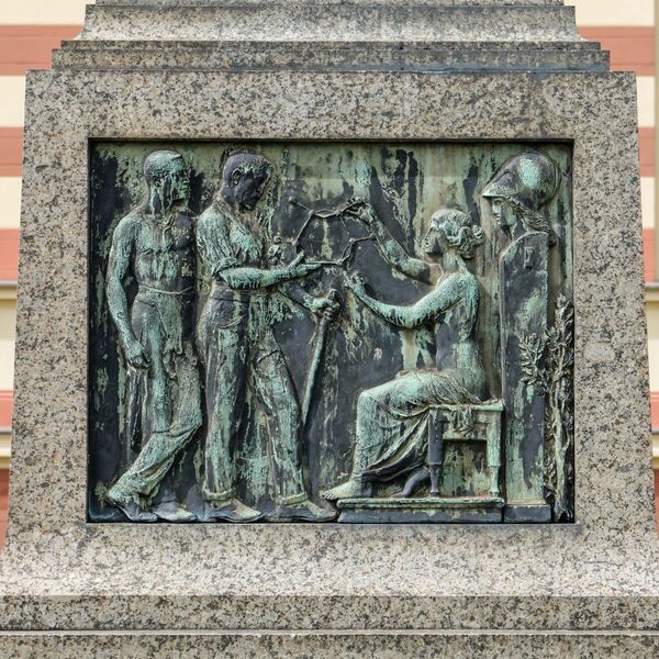 Hans Everding, Friedrich-August-Kekulé-Denkmal (A 170)