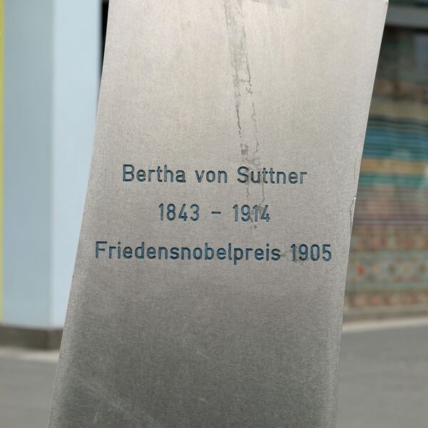 Sirpa Masalin, Bertha-von-Suttner-Denkmal