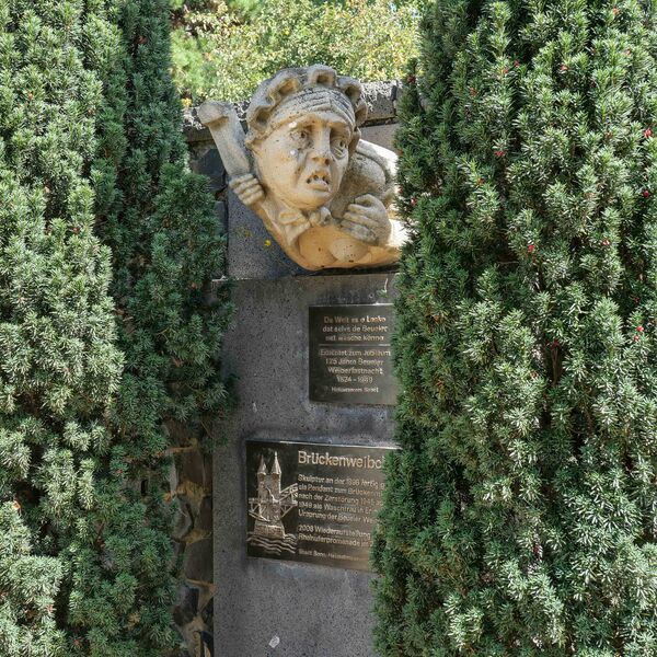 Josef Nicolaus, Brückenweibchen (Kopie von Michael Naundorf)