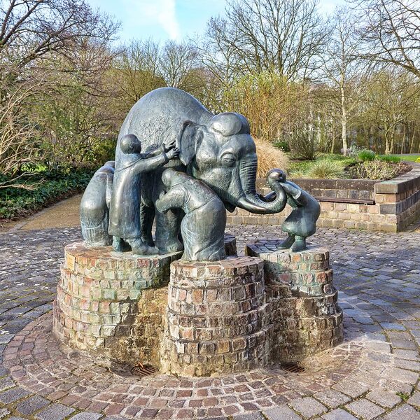 Richard (Horus) Engels, Blindenbrunnen
