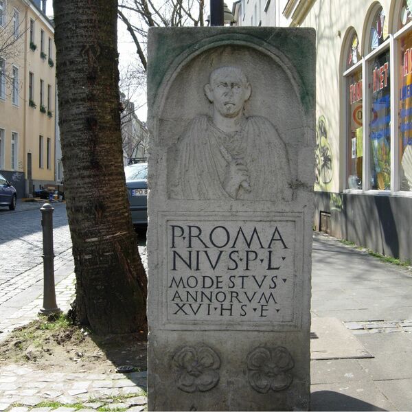 Urheberschaft unbekannt, Grabstele des Publius Romanus Modestus