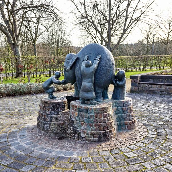 Richard (Horus) Engels, Blindenbrunnen