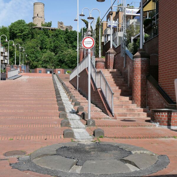 Gottfried Böhm und RMP Landschaftsarchitekten, Treppenbrunnen
