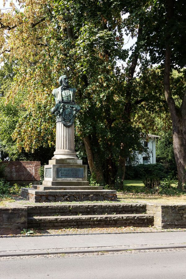 Gustav Rutz, Kinkel-Denkmal (A 1706)