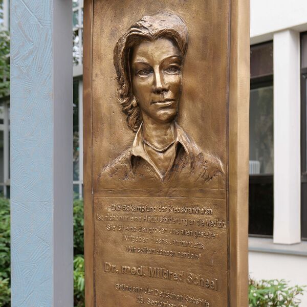 Maria J. Fernández, Mildred-Scheel-Stele