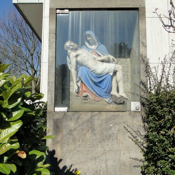 Sepp Hürten, Bildstock für neogotische Pietà