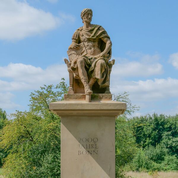 Gotthold Riegelmann (Entwurf), Römerdenkmal