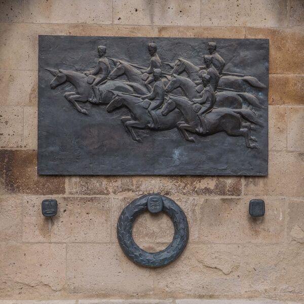 Ernemann Sander, Ehrenmal für das Husarenregiment Nr. 7 Lehm Op König Wilhelm I