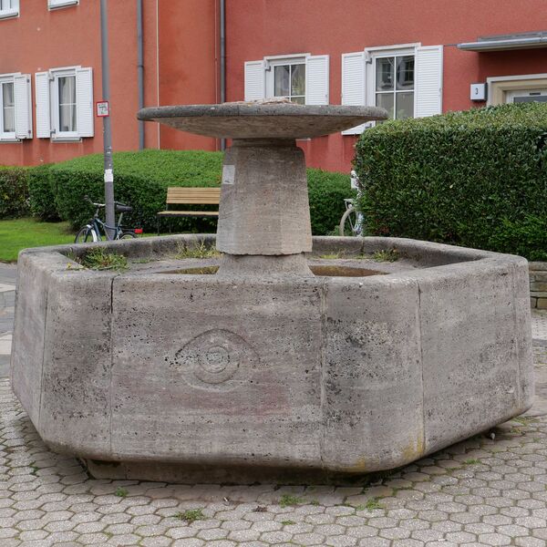 Urheberschaft unbekannt, Brunnen