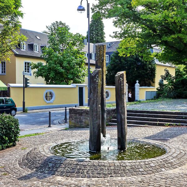 Urheberschaft unbekannt, Brunnen, Oberkassel