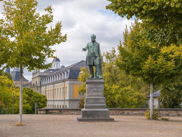 Bernhard Afinger, Arndt-Denkmal (A 176)