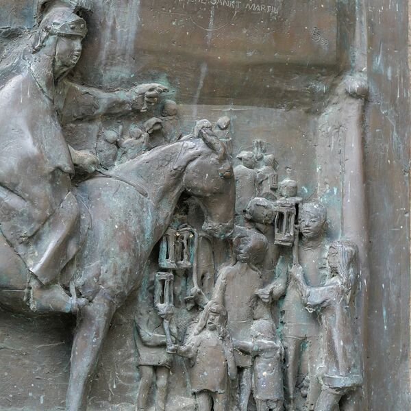 Ernemann Sander, Martinsrelief