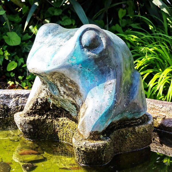 Heinz Feuerborn, Brunnen mit Frosch