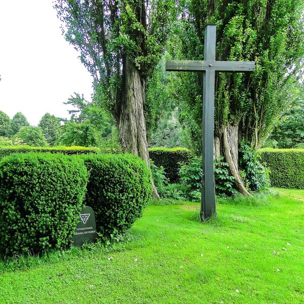 Urheberschaft unbekannt, Kriegerdenkmal, Rheinaue